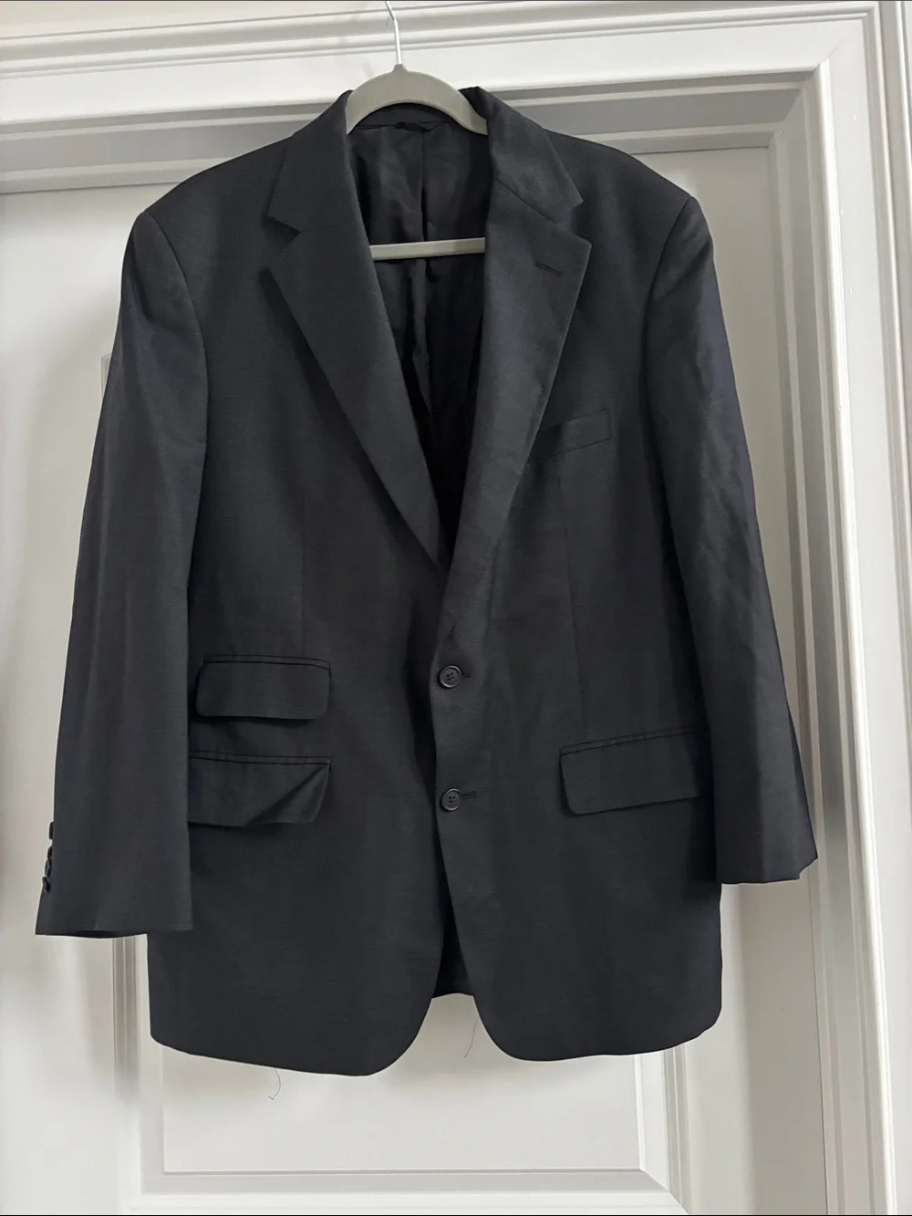 Men's Classic Black Two-Button Suit Blazer